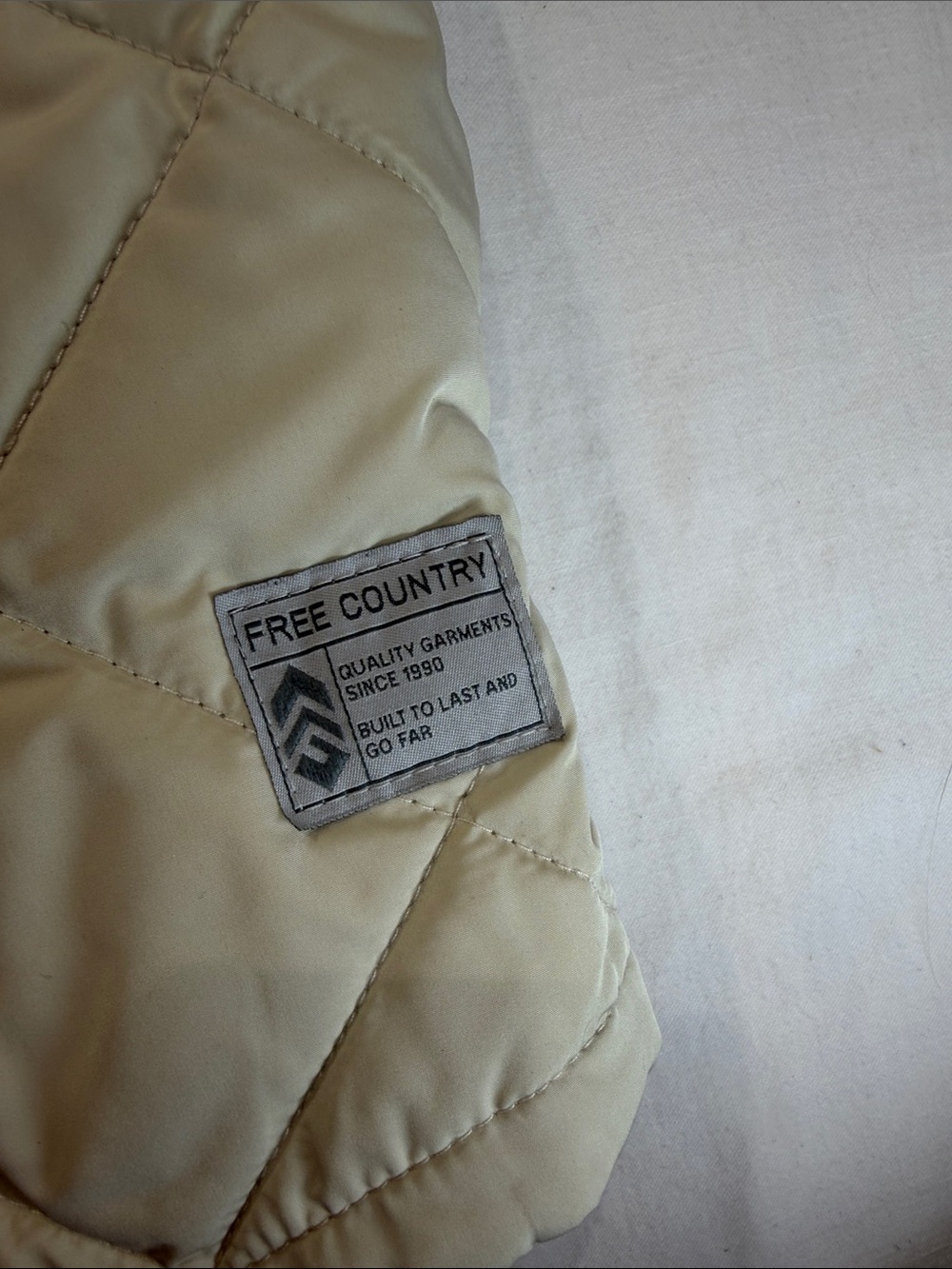 Free Country Quilted Cream Puffer Shirt-Jacket - Picture 3 of 9